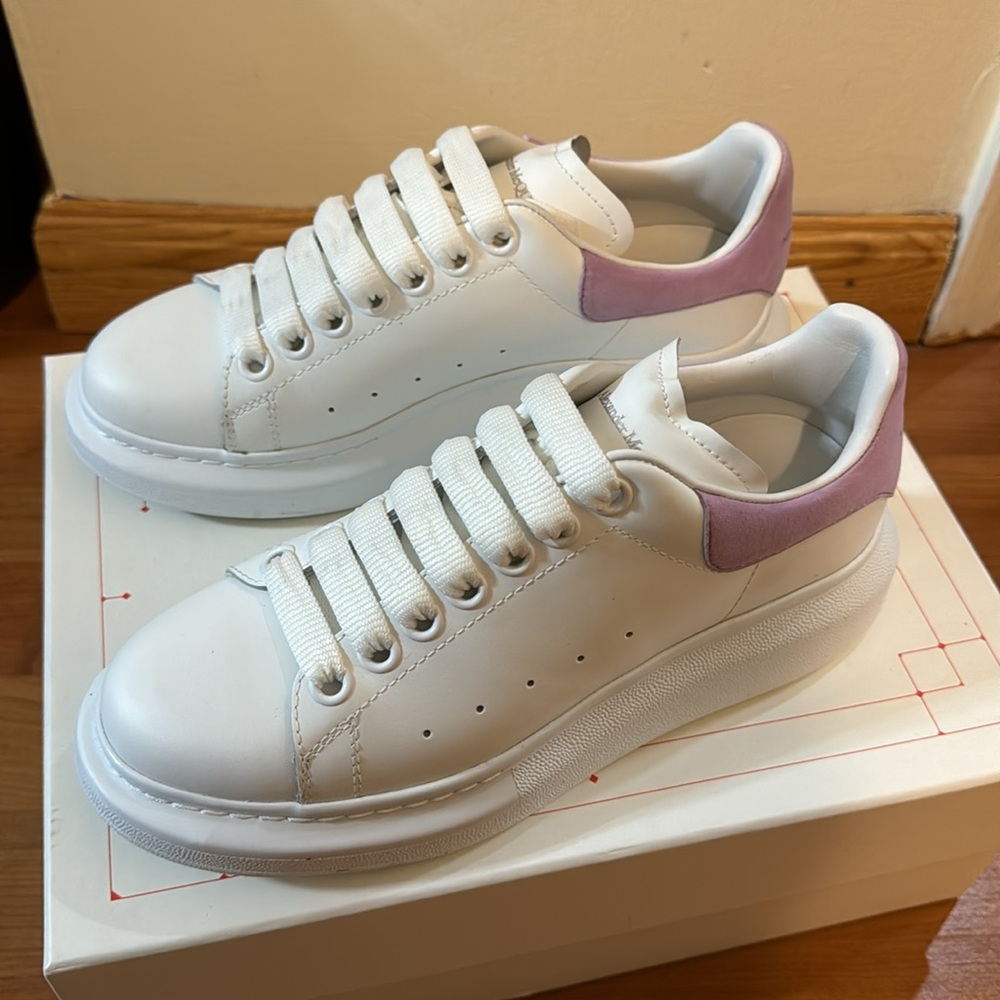 Alexander McQueen oversized sneaker 37 lilac
